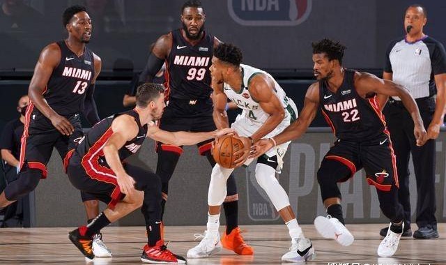  字母哥暴扣绝杀雄鹿一分险胜热火延续不败神话